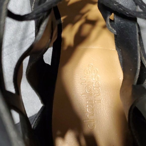 CHARLOTTE Russe lace up chunky heels w/Zipper in back .size 8 - Picture 5 of 6